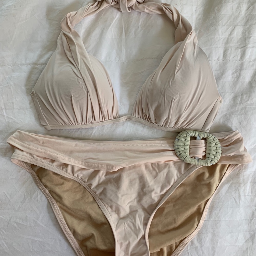 Victoria’s Secret bikini